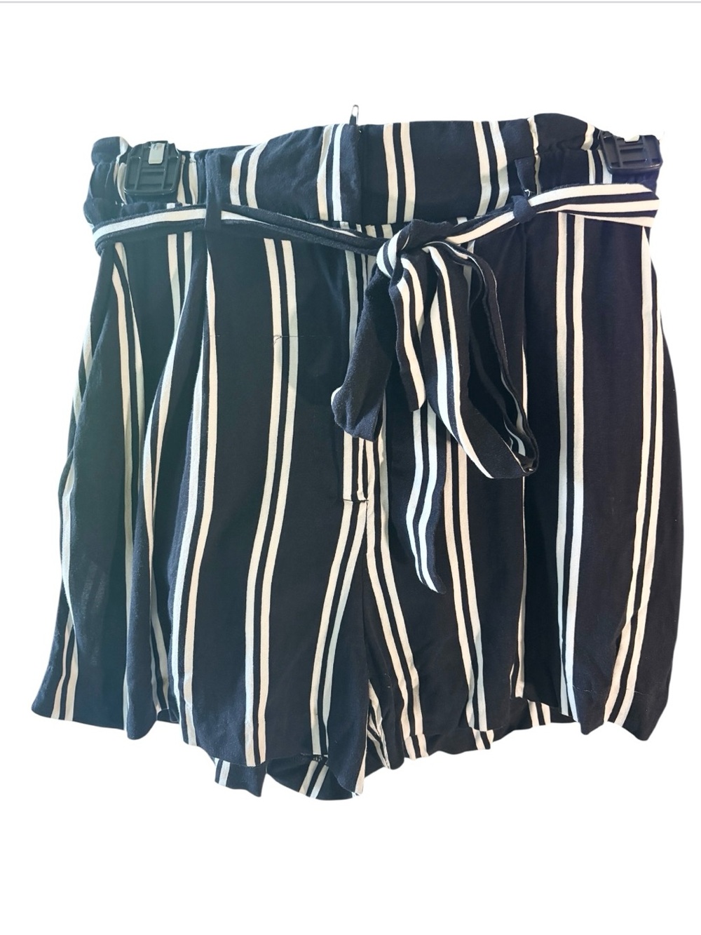 H&M Navy Blue & White Striped Paperbag Waist Tie Belt Shorts | Vacation Shorts